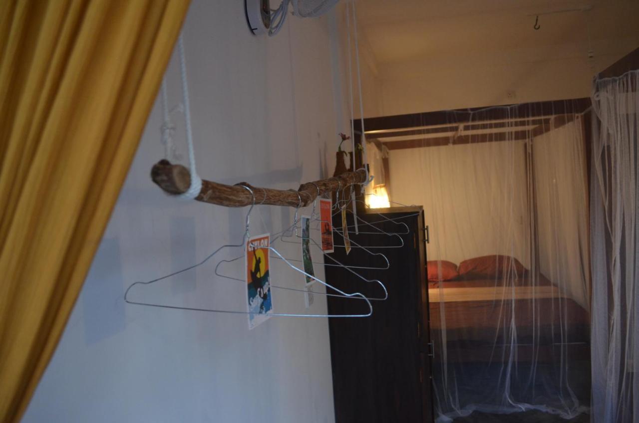 Chez Podi Surf Stay Мириса Екстериор снимка